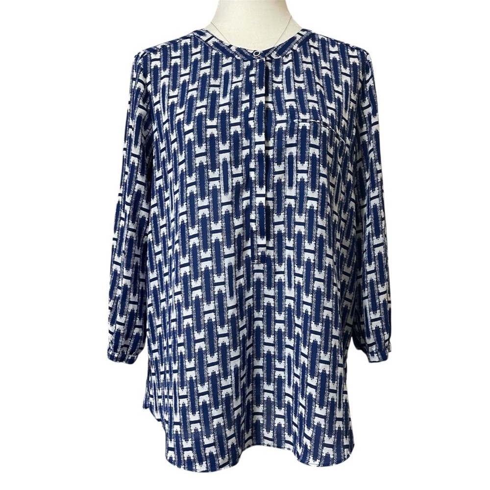 NYDJ Navy and White Geometric Patterned Blouse US M